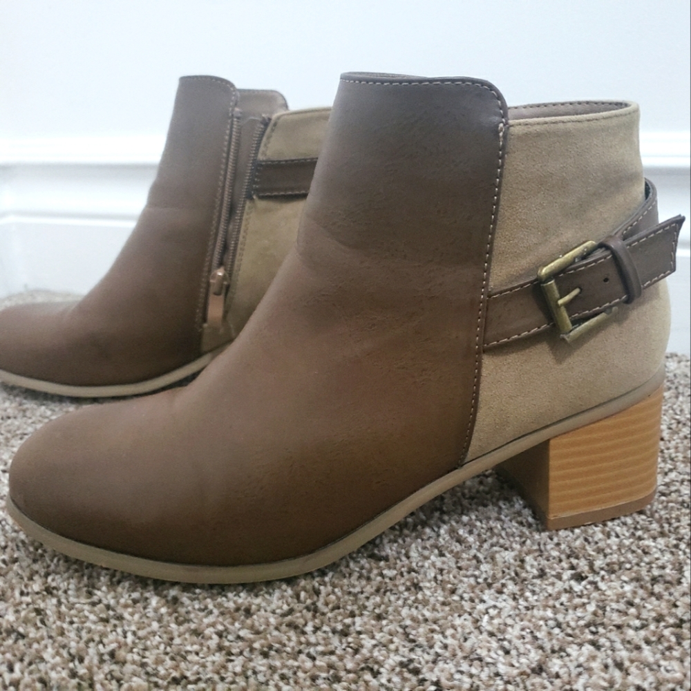 Tan And Brown Ankle Booties Size 10